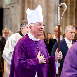 Stephansdom: Österreich nahm Abschied von Papst Franziskus / Erzdiözese Wien/ Schönlaub, Stephan Schönlaub Stephansdom: Österreich nahm Abschied von Papst Franziskus