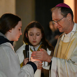 Osternachtsfeier mit Weihbischof Turnovszky
