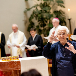 20. ÖKUMENISCHER GOTTESDIENST für Menschen mit und ohne Behinderungen / Erzdiözese Wien/ Schönlaub 20. ÖKUMENISCHER GOTTESDIENST für Menschen mit und ohne Behinderungen