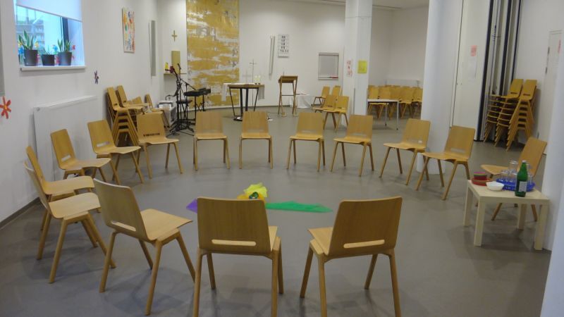 Kirchenraum in St. Edith Stein / Christian Schweitzer