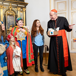 Sternsinger beim Kardinal / Erzdiözese Wien/ Schönlaub